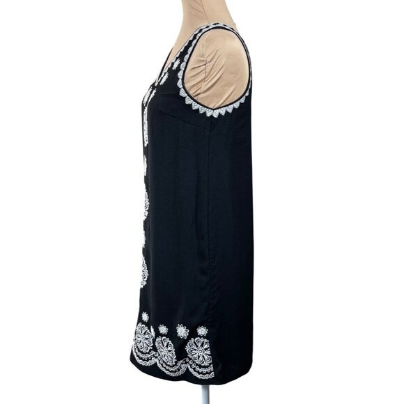 THML Shift Dress Embroidered Black White XS Sleeveless V-Neck - Picture 2 of 7